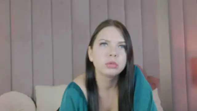 Snapshot of Monica_Wood chatting on March 1, 4:31 pm Monica Wood online show from March 1, 4:31 pm