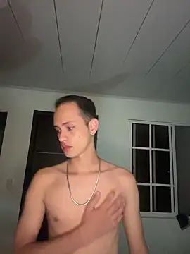 Snapshot of HarryGaze chatting on February 23, 9:50 am HarryGaze online show from February 23, 9:50 am