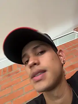 HarryGaze online show from March 9, 1:59 pm