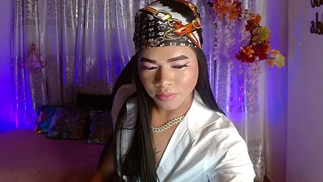 Snapshot of shanell_andrea chatting on February 27, 6:19 pm shanell andrea online show from February 27, 6:19 pm