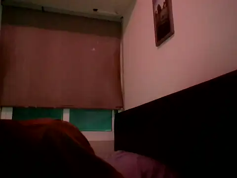 Snapshot of thejafuckgirls chatting on August 8, 6:37 am thejafuckgirls online show from August 8, 6:37 am