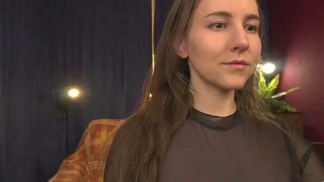 felynn online show from March 17, 2:05 am