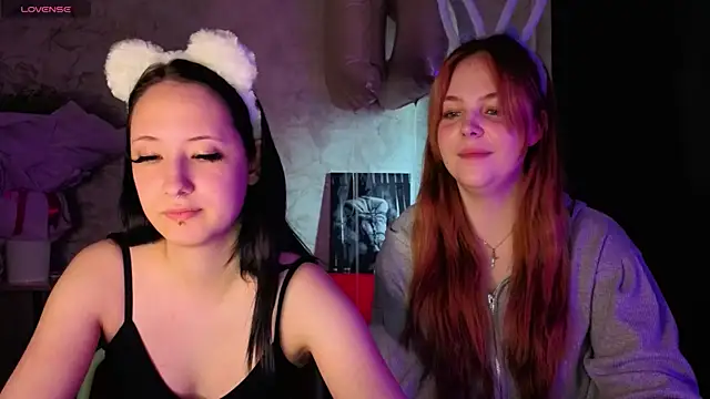 Elle Funning online show from April 19, 9:08 am