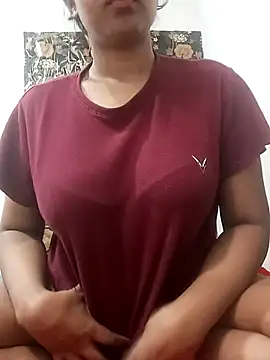 Snapshot of Queen-miyasi chatting on June 26, 7:13 am Queen-miyasi online show from June 26, 7:13 am