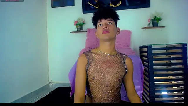 Snapshot of Sebastian_-D chatting on March 2, 8:59 pm Sebastian -D online show from March 2, 8:59 pm