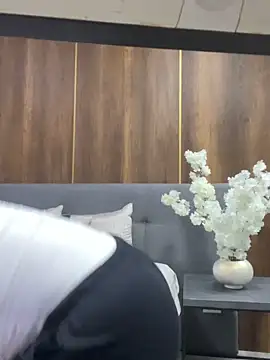 Snapshot of Tiffanyy_Lam chatting on February 24, 9:35 pm Tiffanyy Lam online show from February 24, 9:35 pm