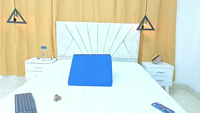 Snapshot of maria_sweet_honey chatting on February 28, 12:50 pm maria sweet honey online show from February 28, 12:50 pm