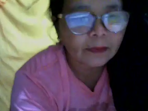 Flowerblossom123 online show from May 22, 4:01 pm
