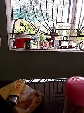 Snapshot of hungdecu chatting on March 2, 10:33 am hungdecu online show from March 2, 10:33 am