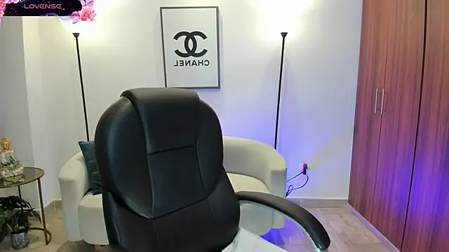 Samantha-evanss online show from March 8, 3:43 am