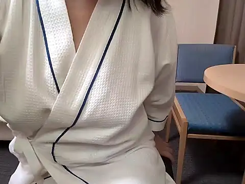emi chan 7 online show from May 24, 1:05 pm