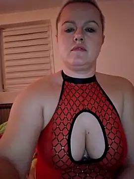 Snapshot of vicky_star chatting on April 6, 11:05 pm vicky star online show from April 6, 11:05 pm