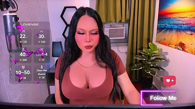 MistressHugeCockTs online show from May 27, 2:08 am