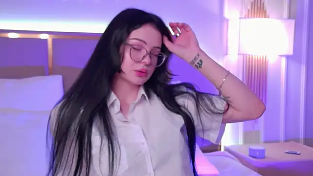 CindyMil online show from June 21, 6:27 am