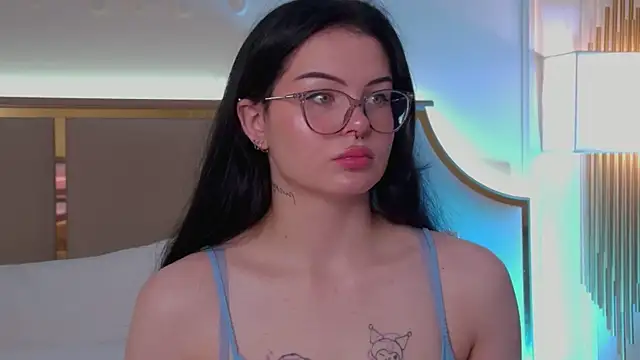 CindyMil online show from July 8, 6:07 am
