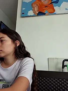 Snapshot of IrisBound chatting on May 4, 1:40 pm IrisBound online show from May 4, 1:40 pm