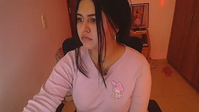 Snapshot of Akame_spicy chatting on February 24, 11:14 pm Akame spicy online show from February 24, 11:14 pm