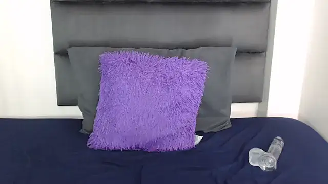 Ldidii online show from April 1, 1:23 pm