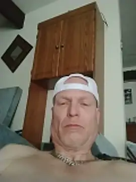 Snapshot of Jrodd49 chatting on June 19, 7:39 pm Jrodd49 online show from June 19, 7:39 pm