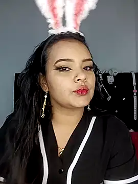 Emily Rouse23 online show from April 6, 1:25 am