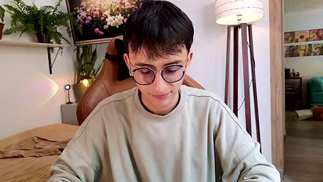 Sr evann online show from March 15, 4:46 pm