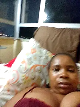 Snapshot of SexyEyes4 chatting on February 23, 6:16 pm SexyEyes4 online show from February 23, 6:16 pm