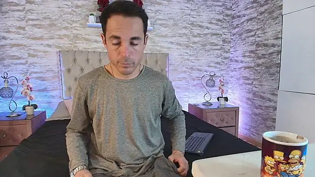 Snapshot of Adams_Sanz chatting on April 15, 7:43 pm Adams Sanz online show from April 15, 7:43 pm