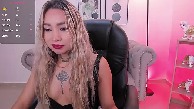 mystic nova  online show from March 17, 11:35 am