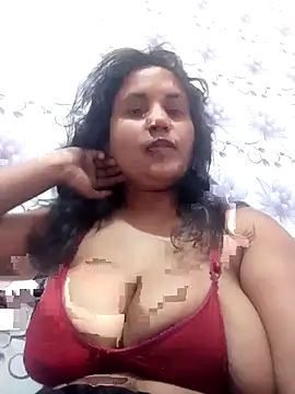 Snapshot of Mishu021 chatting on February 24, 10:46 am Mishu021 online show from February 24, 10:46 am