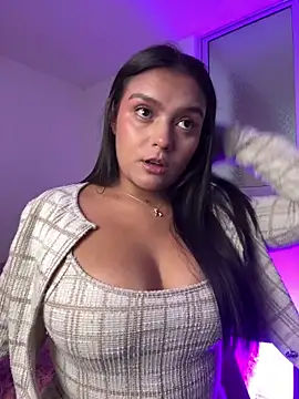 Sofia lovee0 online show from February 24, 9:57 pm