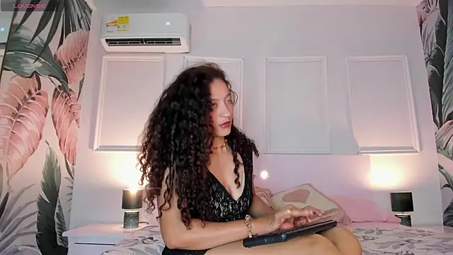 JeiLovee online show from April 10, 11:26 am