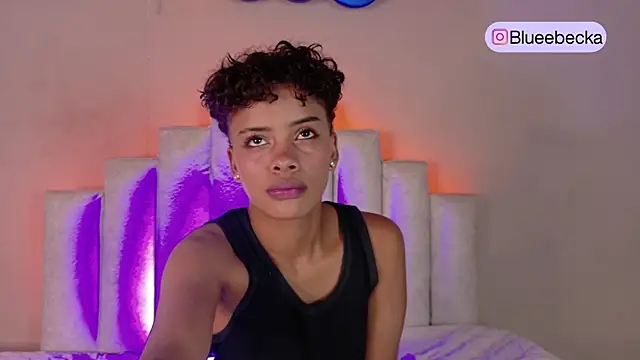 Snapshot of BeckaBlue chatting on July 2, 12:55 pm BeckaBlue online show from July 2, 12:55 pm