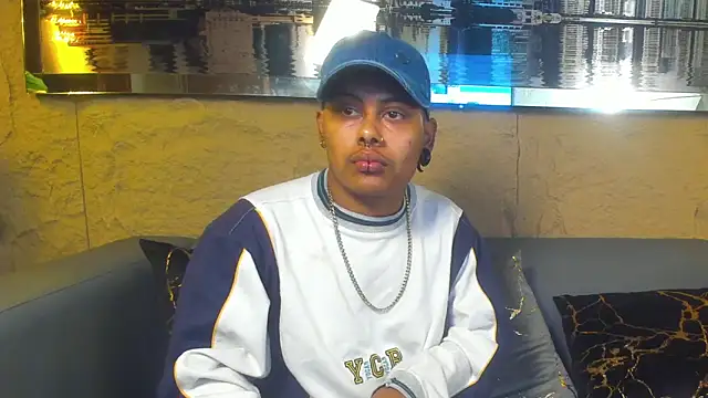 Noha  scott online show from April 5, 2:36 pm