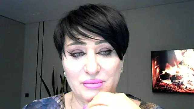 Kleotempt online show from March 9, 5:17 pm