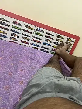 Snapshot of Varun_93 chatting on March 4, 7:09 pm Varun 93 online show from March 4, 7:09 pm