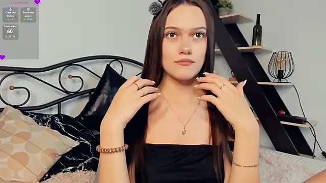 Snapshot of SammieMir chatting on May 25, 7:03 am SammieMir online show from May 25, 7:03 am