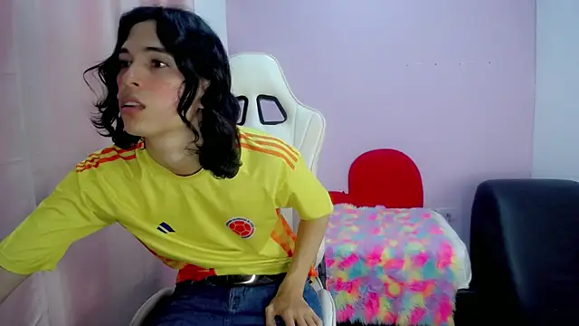 Larry craft online show from February 24, 9:46 pm