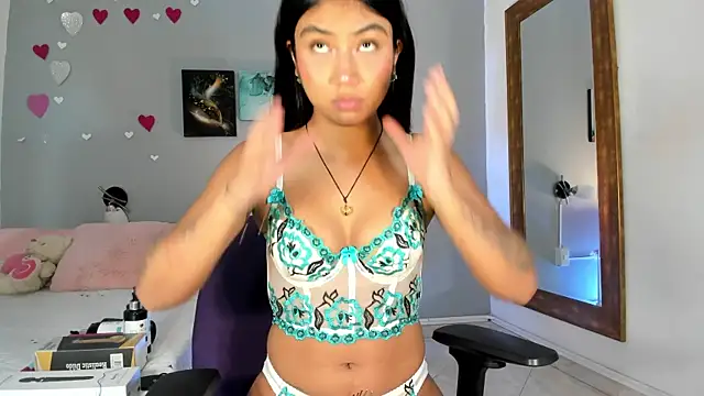 KimTaylorW online show from March 2, 8:26 pm