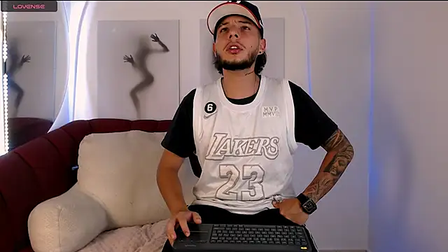 luxesmith online show from April 14, 11:44 pm