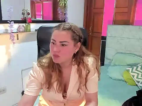 Julieta star  online show from March 13, 6:36 pm