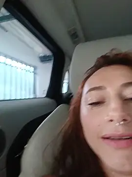 Snapshot of curvy_samantta chatting on February 25, 7:34 pm curvy samantta online show from February 25, 7:34 pm