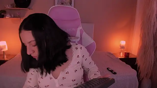 Dollhell online show from March 26, 11:27 am