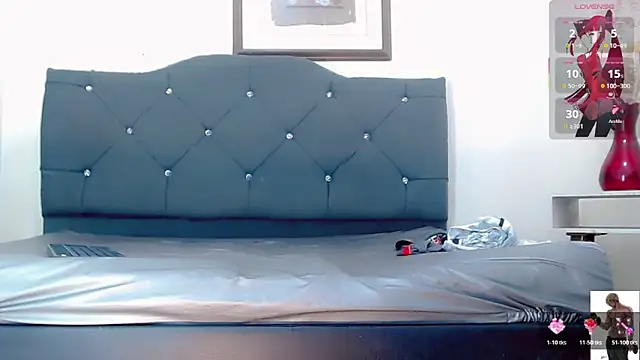 Emma Boms online show from March 15, 3:45 am