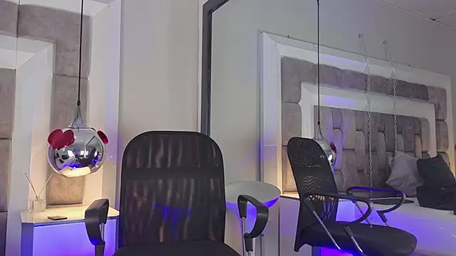 Austin Reedss online show from April 2, 12:47 pm