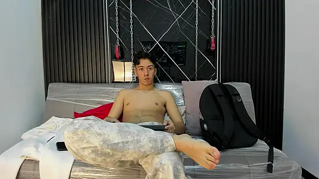 Austin Reedss online show from April 11, 9:41 pm