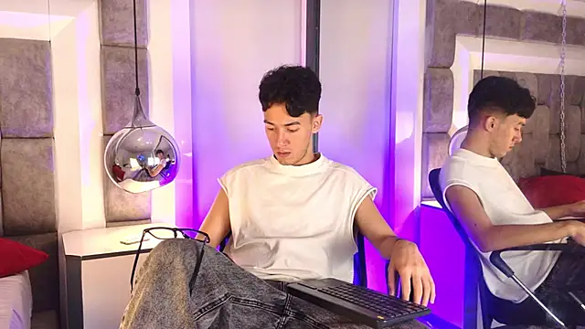 Austin Reedss online show from June 2, 1:35 pm