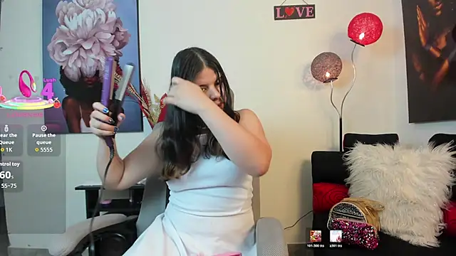 Snapshot of VelvetSirenLight chatting on February 24, 2:15 pm VelvetSirenLight online show from February 24, 2:15 pm