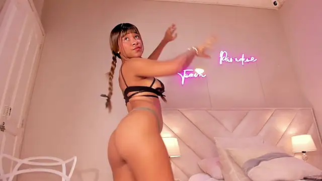 sheila x online show from April 15, 3:52 pm