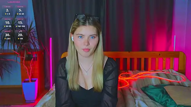 hornycharisma online show from April 19, 2:16 pm