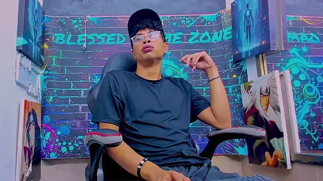 Snapshot of alex_blasze chatting on February 26, 3:49 am alex blasze online show from February 26, 3:49 am